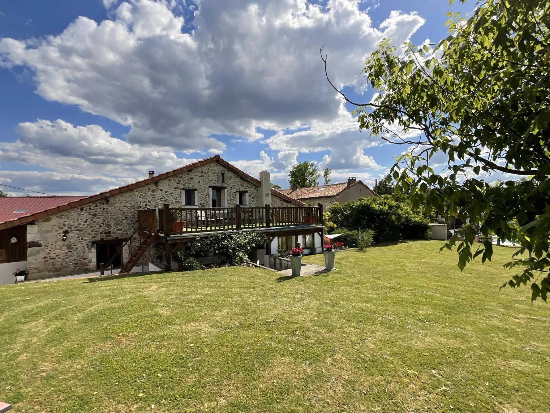 Stunning 6 bedroom barn conversion with countryside views, Dordogne ...